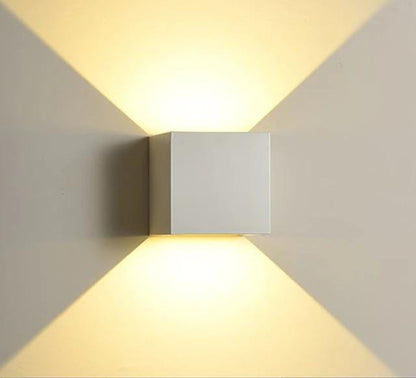Adjustable Wall Mounted Light